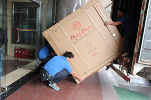 横山钢琴贵重工艺品无忧运